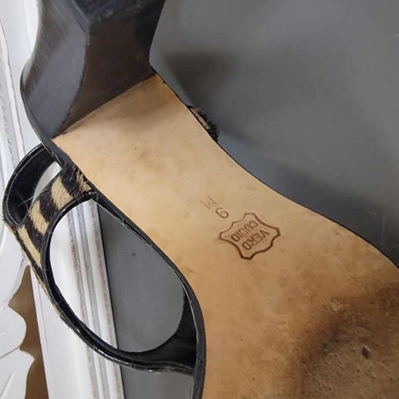 Vintage Van Eli Black and Tan Zebra Strappy Heeled Sandals - Picture 4 of 6